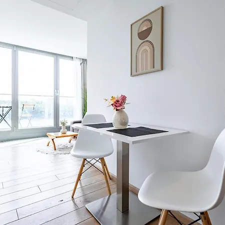 Apartman Adm Promenade - Parking Pozsony