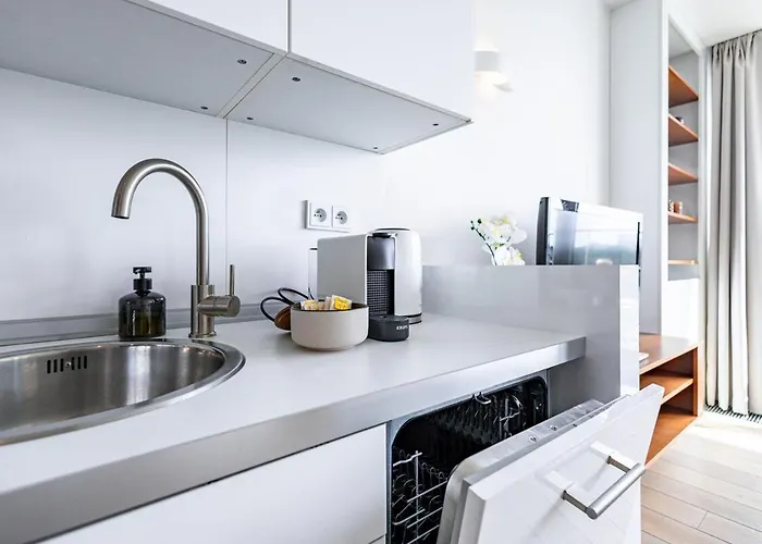 Adm Promenade - Parking Apartment Bratislava