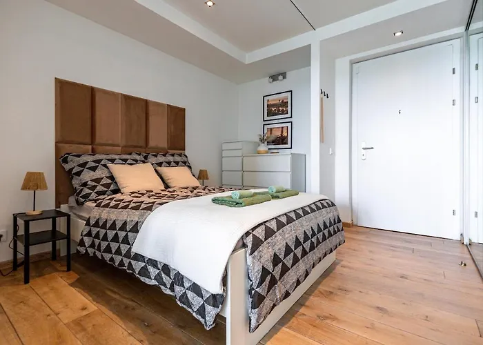 Adm Promenade - Parking *